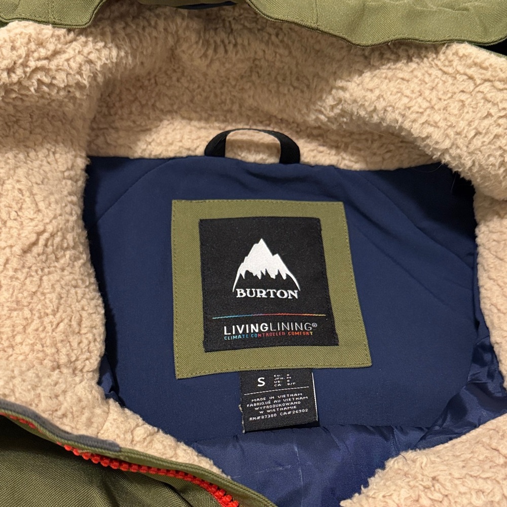 Burton Women’s Green Snow Jacket with Orange Accents - Picture 6 of 6
